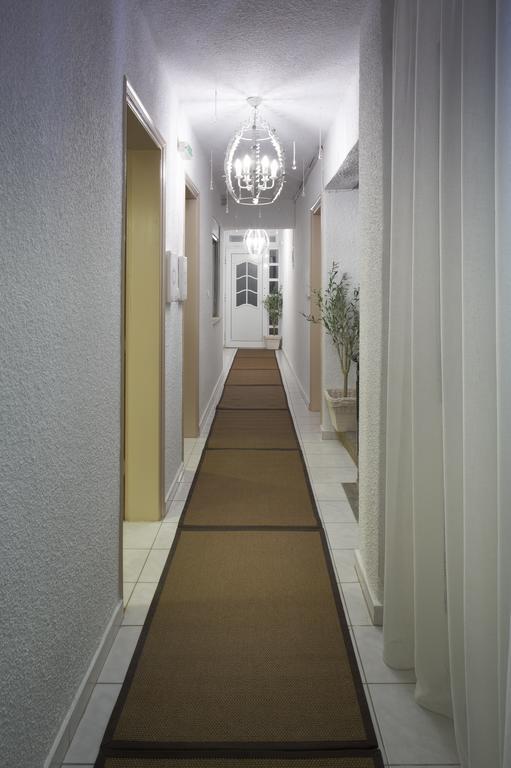 Frau Irenes Haus Sarti Exterior foto